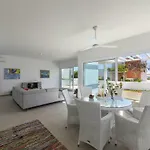 Oceania וילה *