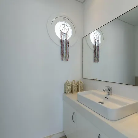 Oceania * Πρωταράς