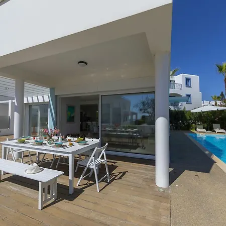 Βίλα Oceania Πρωταράς